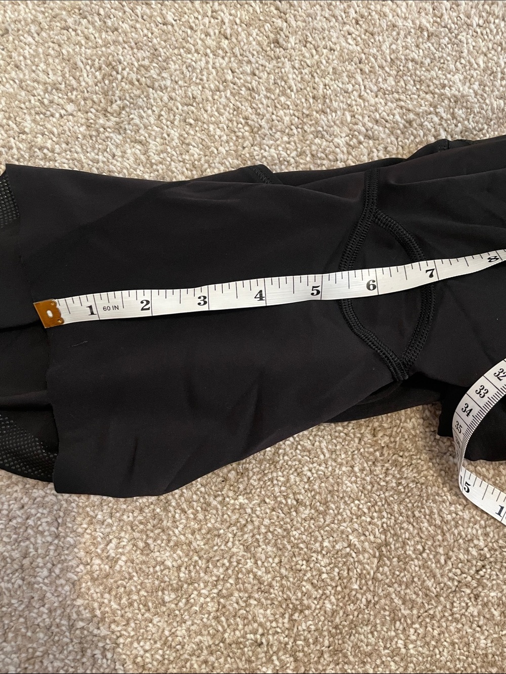 Lululemon shorts size 10 - Picture 3 of 3